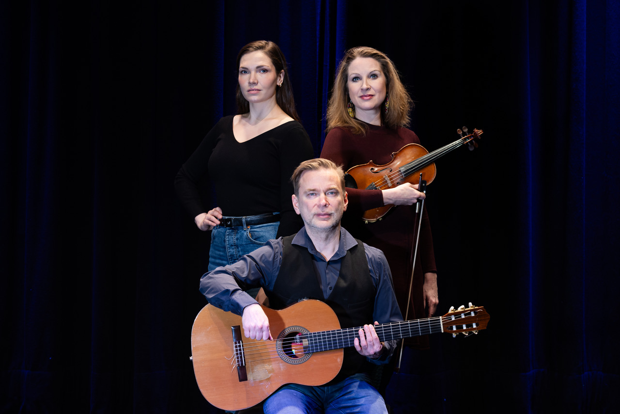 "SINUA, SINUA RAKASTAN” - suomalaisen kevyen musiikin klassikot